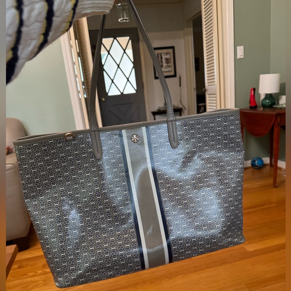 Perfect Condition - Tory Burch Gemini Link Tote - Authentic